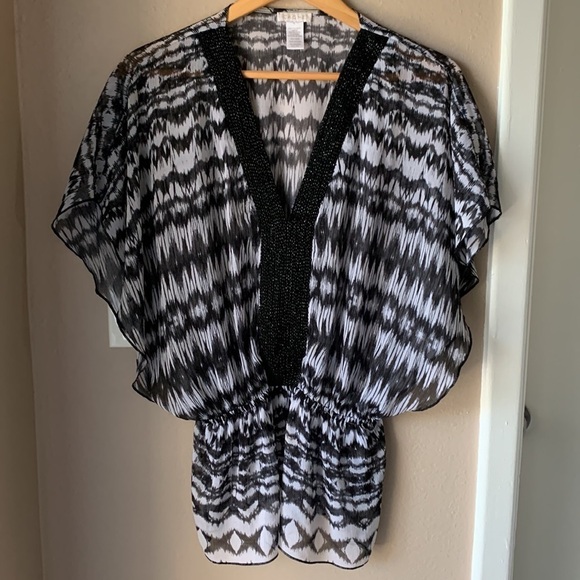 CACHE Black and White Dolman Sleeve Beaded Blouse - Picture 2 of 7